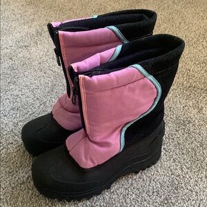 Girls snow boots